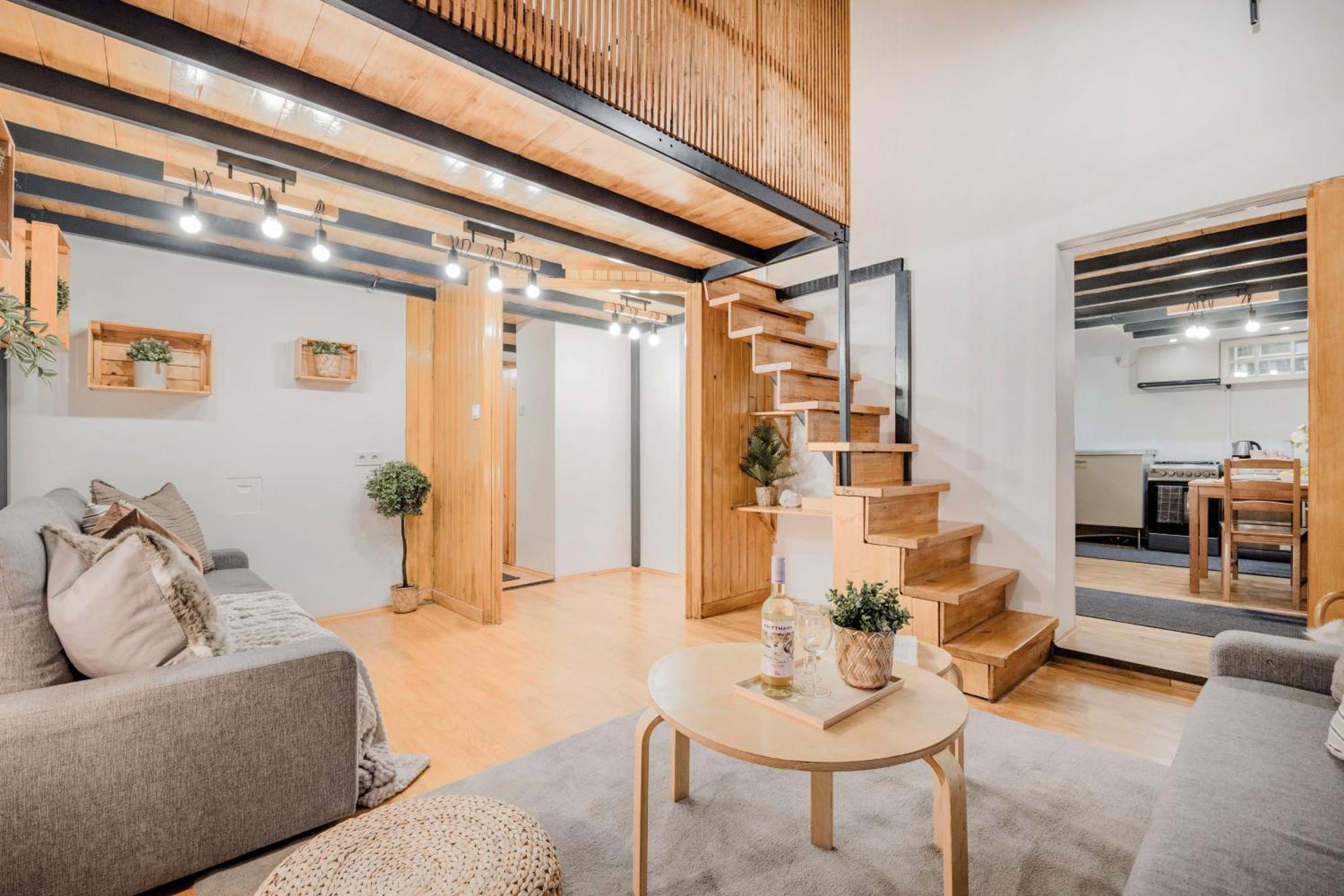 Apartment Wellness Wonderland: Garden, Sauna, Jacuzzi In Cbd Budapest